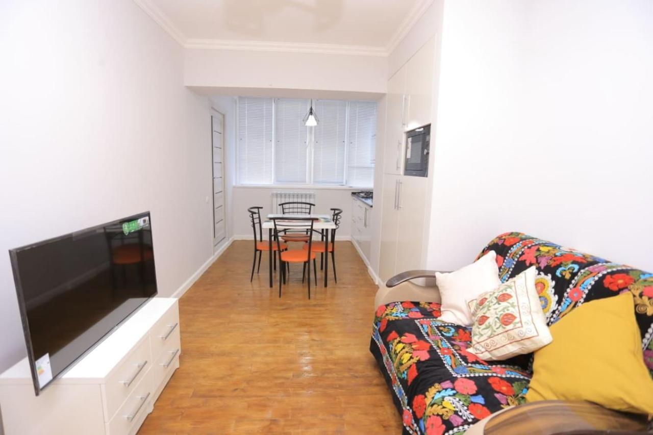 Newly Renovated Modern 2 Bed Apt Near Gur-E-Amir Apartman Szamarkand Kültér fotó